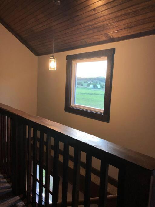 Pleasant Valley Farm Dairy Barn Writer'S Retreat コロンビア エクステリア 写真