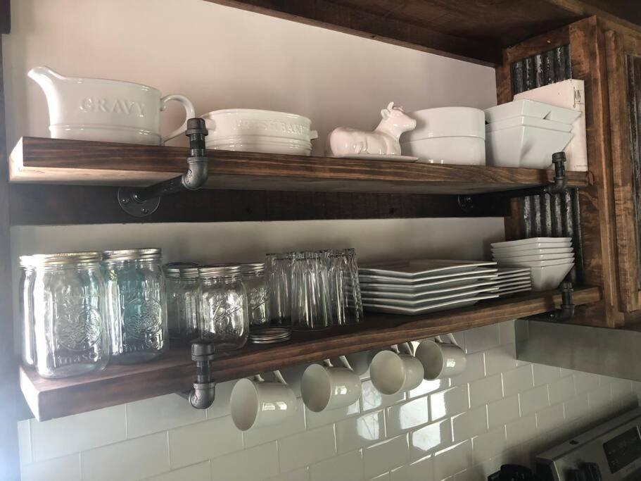 Pleasant Valley Farm Dairy Barn Writer'S Retreat コロンビア エクステリア 写真